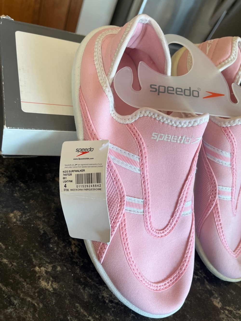 Speedo Kids NWT Pink Slip-On Water Shoes with White Accents - Picture 2 of 3